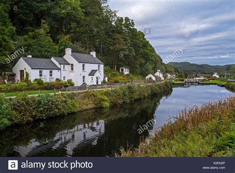 Views on the Crinan Canal 16 Views of Cairnbaan and District