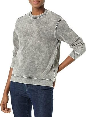 Vince Camuto Sweatshirt: The Perfect Blend of Style and Comfort