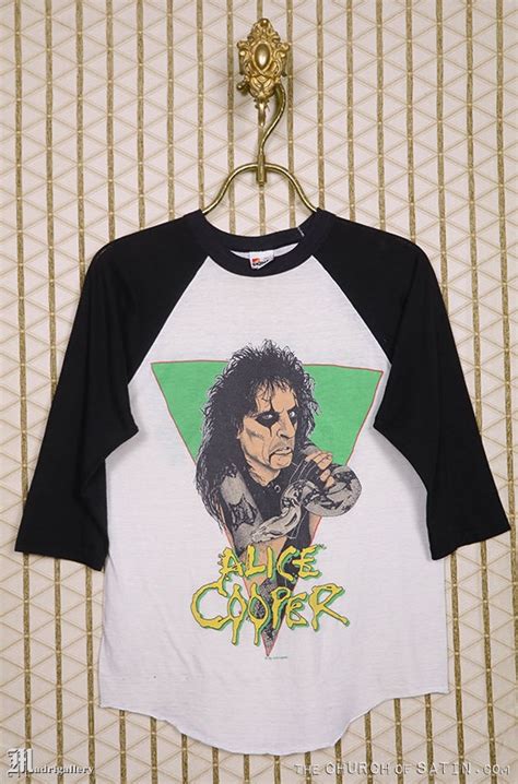 Vintage Alice Cooper Shirts: A Timeless Fashion Statement