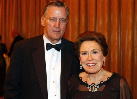 Virginia Kraft Payson Net Worth
