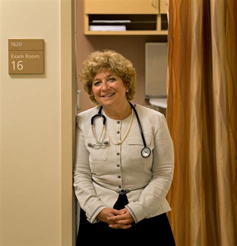 Virginia Wiseman: A Trailblazing Nurse Practitioner Changing Healthcare in Arizona