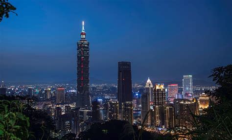 Visit the Taipei 101 Observatory