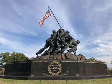 Vista Memorial: A Monumental Tribute to American War Heroes