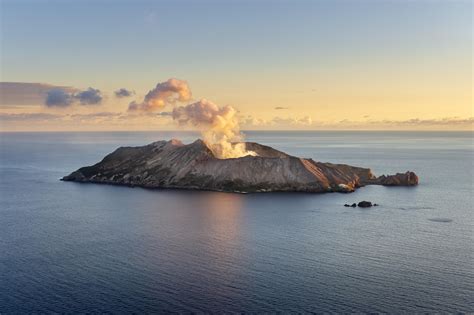 Volcanic Islands Kindle Editon