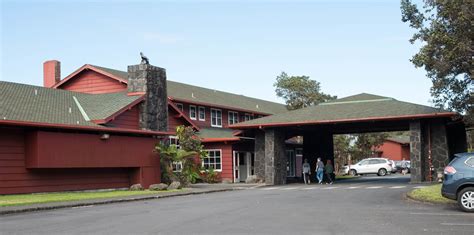 Volcano National Park Hotel: 5 Star Stays in Hawaii's Volcanic Wonderland