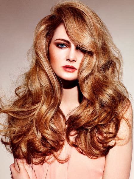 Voluminous Curls: