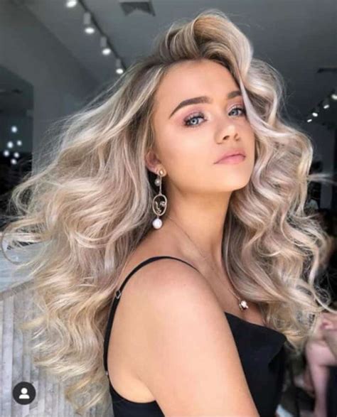 Voluminous Glamour: Hairstyles for Hair That Looks and Feels Its Best