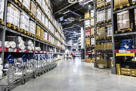 Warehouses and Distribution Centers: