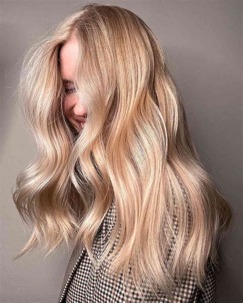 Warm Blonde: