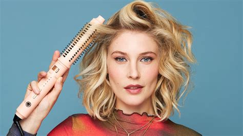 Warm Hair Brush: Discover the 5 Minute Hair Game-Changer