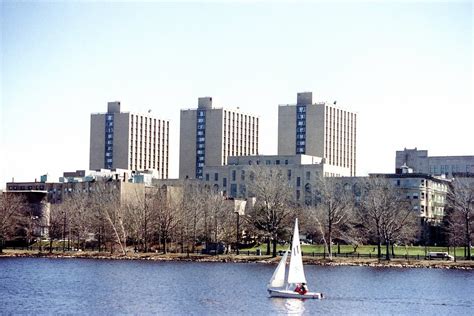Warren Towers BU: A Landmark in Boston University's Housing Landscape