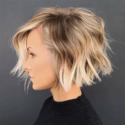 Wavy Bobs: A Popular Choice for a Reason