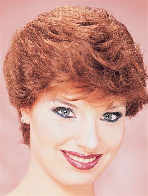 Wavy Monofilament Red Short Classic Ladies Wig