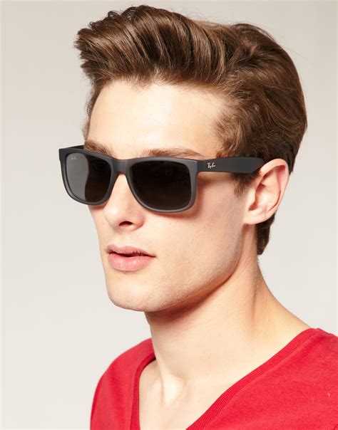 Wayfarer Ray-Ban Sunglasses: A Timeless Icon