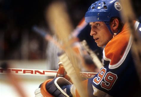 Wayne Gretzky: The Great One's Guide to Hockey Dominance