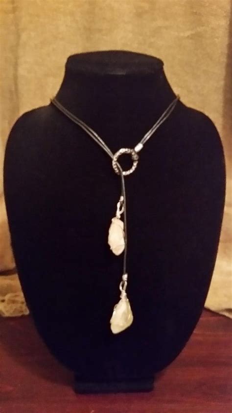 Wear calcite jewelry