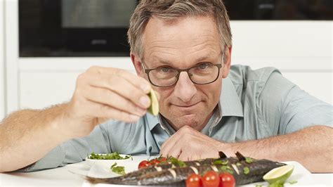 Weight Loss, Fitness, and Longevity: Exploring the Science-Backed Strategies of Michael Mosley