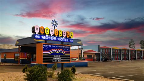 Welcome to Americana Motor Hotel: A Timeless Classic on the Mother Road