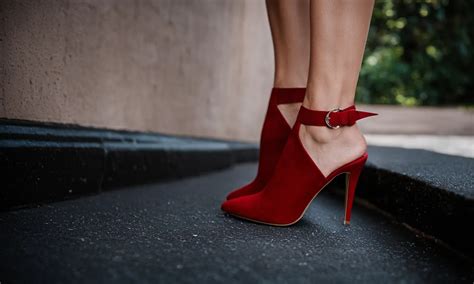 Welcome to the Elite Red Shoe Club: A Comprehensive Guide to Style and Sophistication