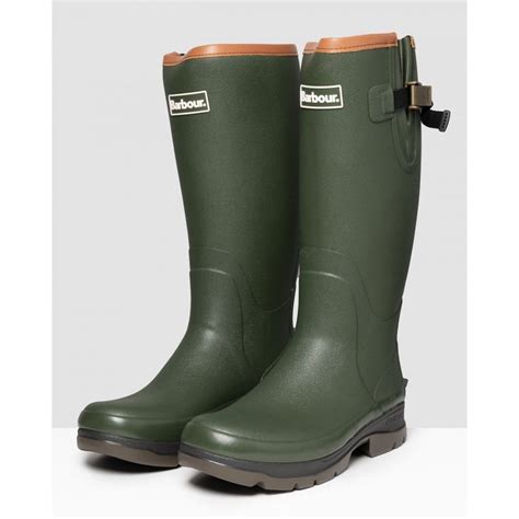 Wellingtons: The Indispensable Footwear for Outdoor Adventures