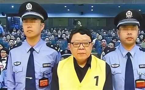 Wen Qiang: Exposing the Rotting Underbelly of Chinese Law Enforcement