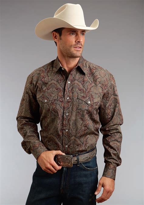 Western Dress Shirt: An Embodiment of Rugged Charm and Versatility