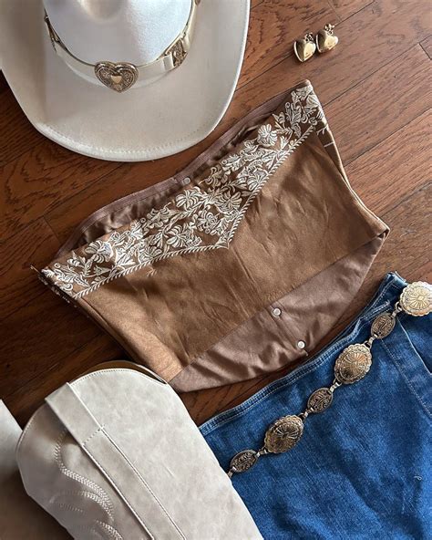 Western-Inspired Embroidery: