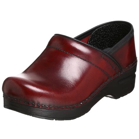 What Are Dansko Clogs?