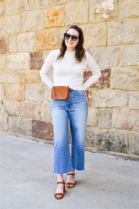 What Shoes to Wear with Cropped Jeans: A Style Guide