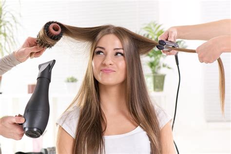 What is the Best Material for a Curling Iron: 5 Considerations to Find the Perfect Fit