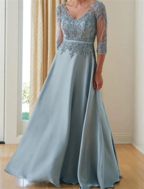 What to Consider When Choosing an A-Line Mother of the Bride Outfit