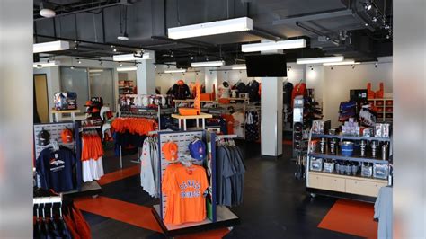 What to Expect at the Team Store