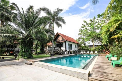 What to Expect on a Farm Stay in Singapore