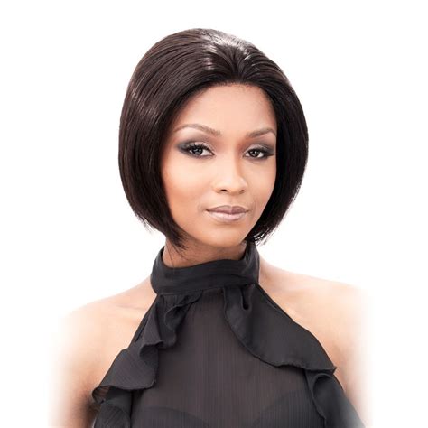 What to Look for When Choosing a Black Lace Front Chin Length Lace Wig