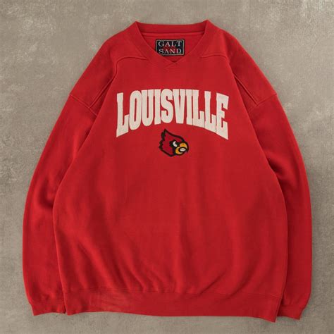 What to Look for When Choosing a Louisville Cardinals Sweatshirt