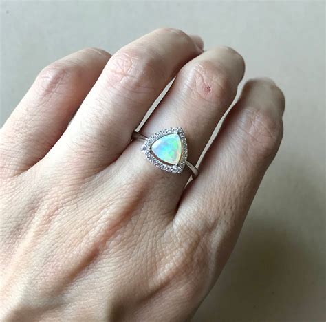 What to Look for When Choosing a Silver and Opal Ring