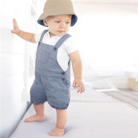 What to Look for in Summer Baby Clothes