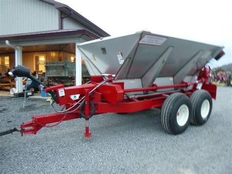 What to Look for in a Chandler Fertilizer Spreader