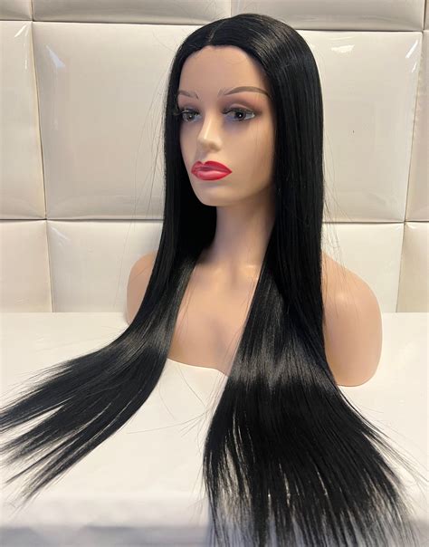 What to Look for in a Jet Black Wig