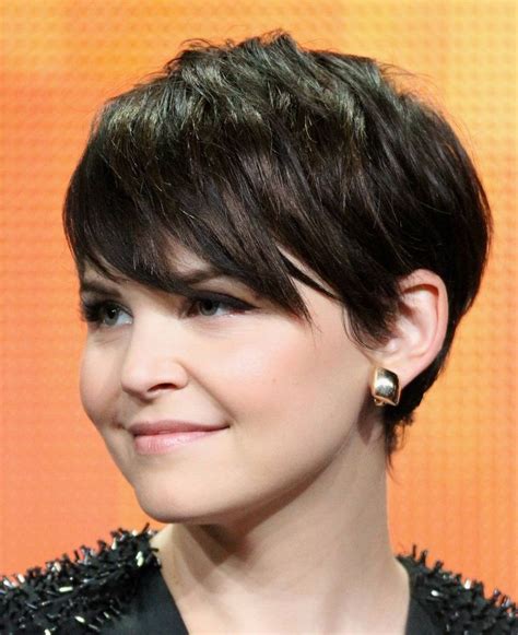 What to Look for in a Pixie Cut for a Round Face