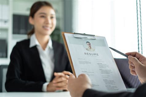 What to Look for in a Resume Writer in Singapore