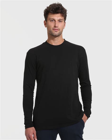 What to Look for in a Tall Long Sleeve T Shirt