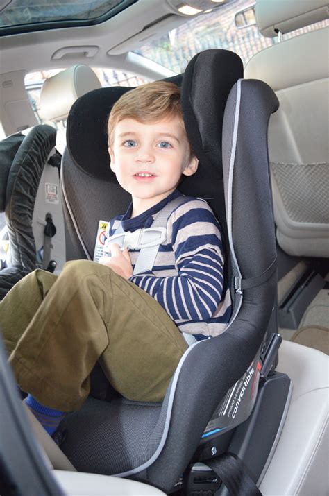 When To Turn Car Seat Around