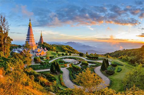 Where To Stay In Chiang Mai: 10 Scenic & Happening Areas