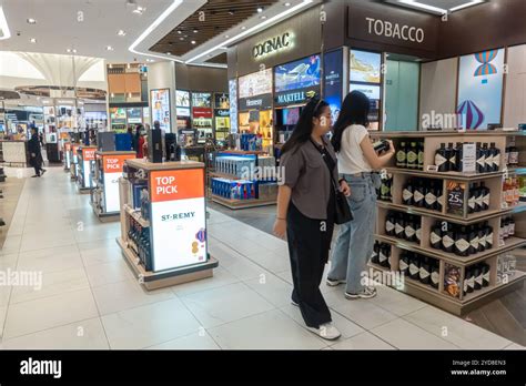 Where to Buy Alcohol in Singapore in 7 Convenient Locations