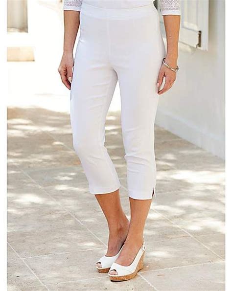 White Capri Trousers: A Timeless Wardrobe Essential