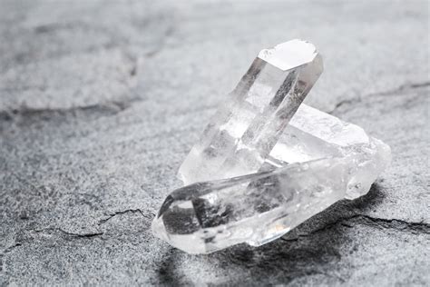 White Crystal Quartz: A Guide to Its Properties, Benefits, and Uses