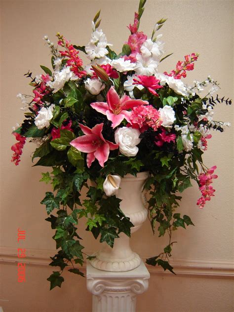 Why Choose Silk Floral Arrangements?