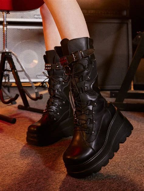 Why Combat Boots Matter for Grunge Female Characters