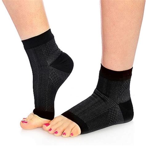 Why Compression Stockings Matter for Ankle Swelling